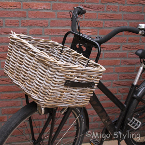 Rieten fietsmand met handgrepen