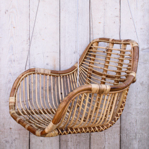 Hangstoel rotan aan kabel
