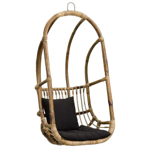 Hangstoel van rotan met kussen