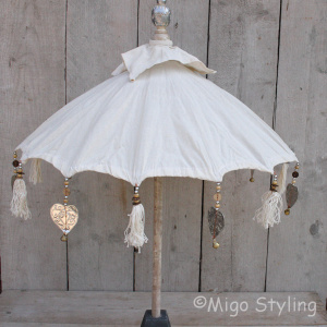 Tafelparasol uit Bali 60 cm creme