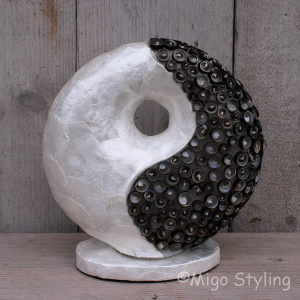 Tafellamp Donut capizschelp wit/zwart