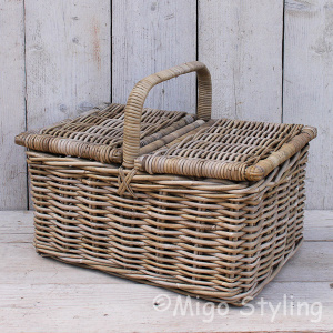 Picknickmand met 2 openslaande kleppen 