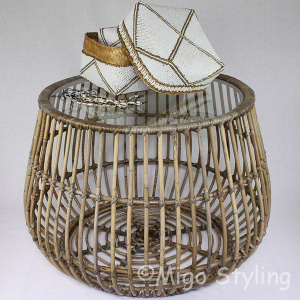 Rotan tafel met glasplaat rond
