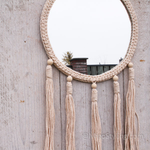 Spiegel rond met touw