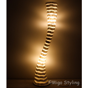 Tornado schelpen vloerlamp gestreept