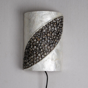 Wandlamp schelp design donker