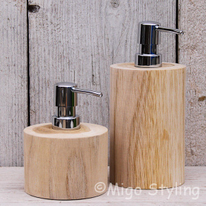 Zeepdispencer set Hout zeeppomp
