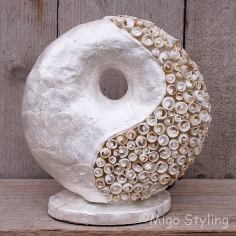Donut tafellamp capizschelp zandkleur