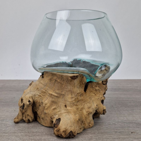 Glazen druppelvaas op hout (h)