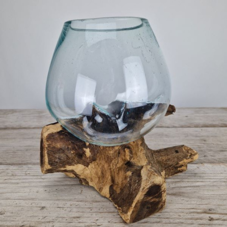 Tropfenvase aus Glas auf Holz (f)