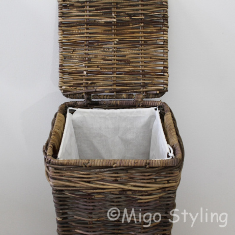 Hoge smalle wasmand 70cm Brown