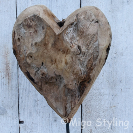 Houten hart op standaard