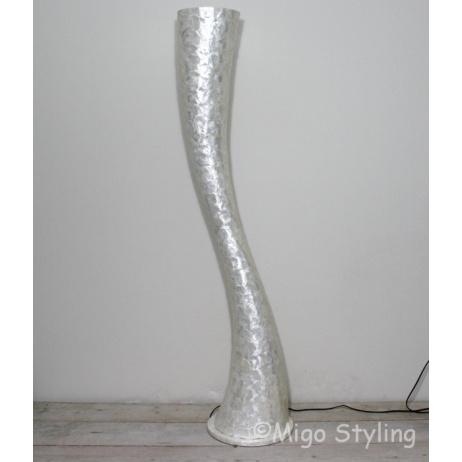 Tornado schelpen vloerlamp  
