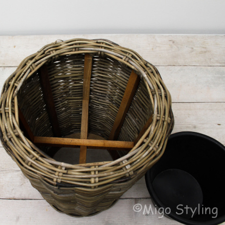 Rotan plantenzuil 