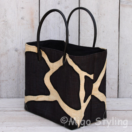 Jute tas met zwarte vlekken