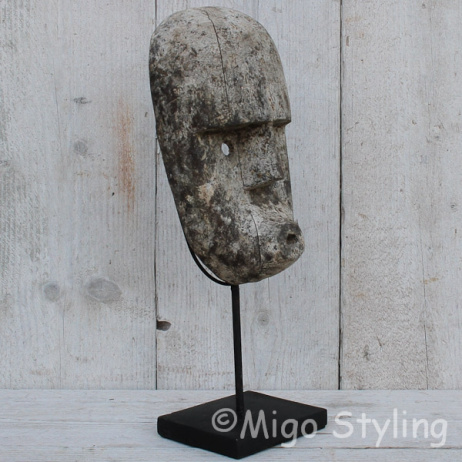 Masker hout op standaard (c)