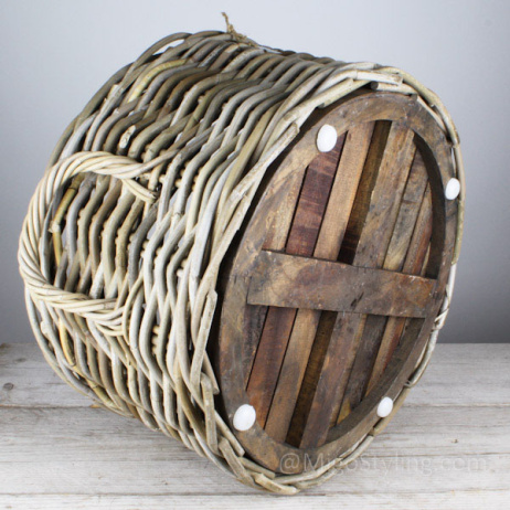 Sonnenschirmhalter Rattankorb