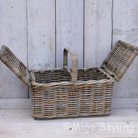 Picknickmand met 2 openslaande kleppen 