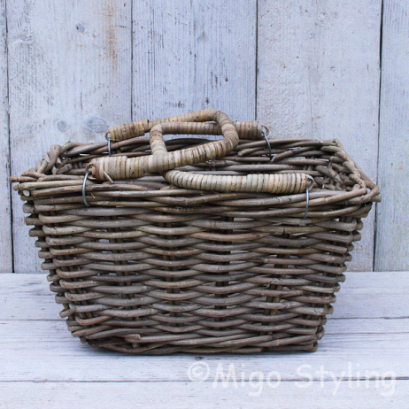 Picknickkorb offen mit Griffen 