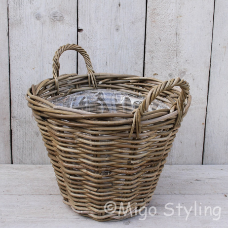 Plantenmand rotan rond middel