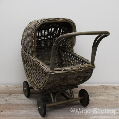 Rieten poppenwagen Classic