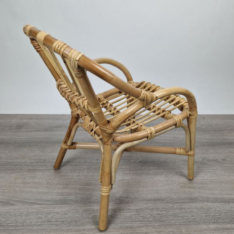 Rotan kinderstoel 