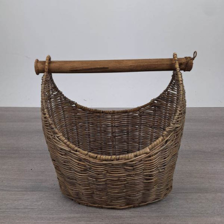 Rotan toilet of keukenrolhouder