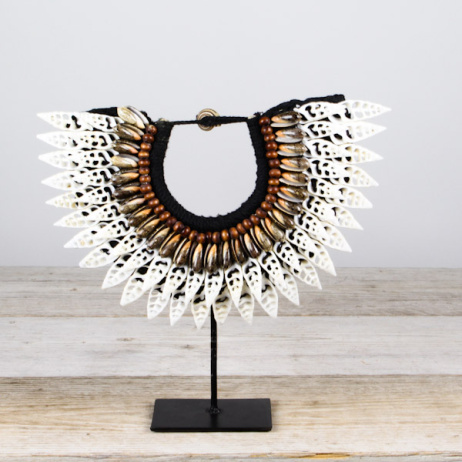 Schelpenketting op standaard S