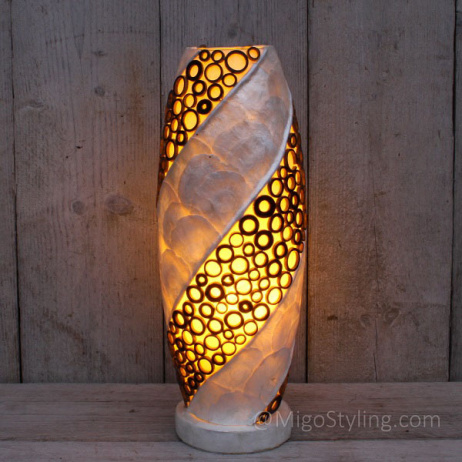 Tischlampe Kegelspirale Bambus