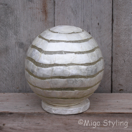 Tischlampe Muscheln Kugel gestreift