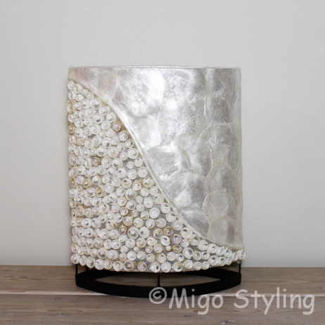 Tischlampe Muscheln Design mittel Sandfarbe