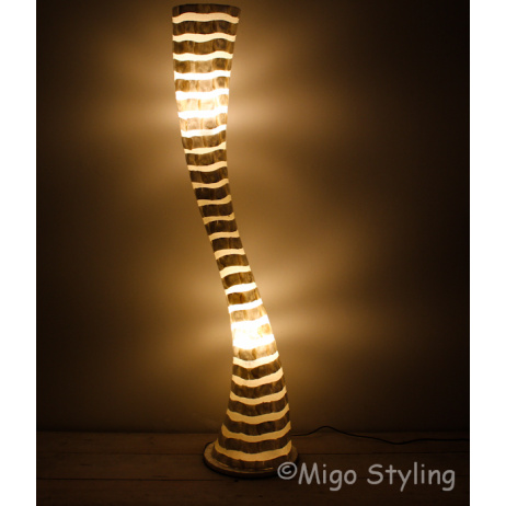 Tornado schelpen vloerlamp gestreept 
