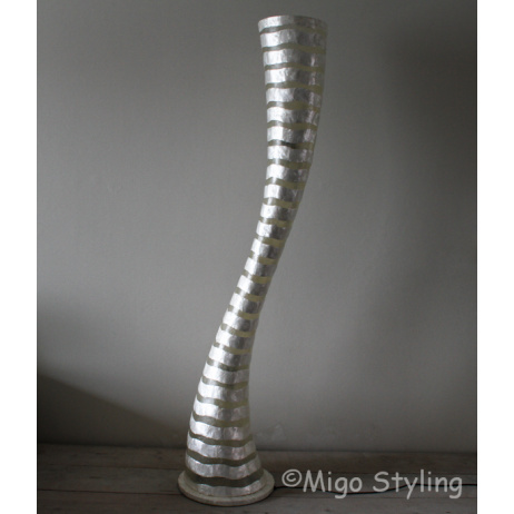 Tornado schelpen vloerlamp gestreept