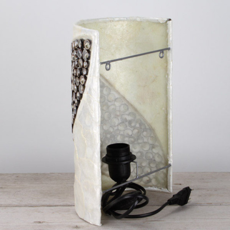 Wandleuchte Muscheldesign dunkel
