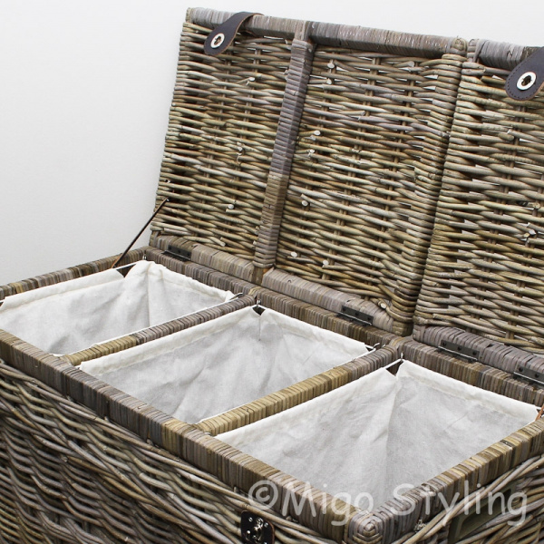 Drie vakken wasmand met leren riem