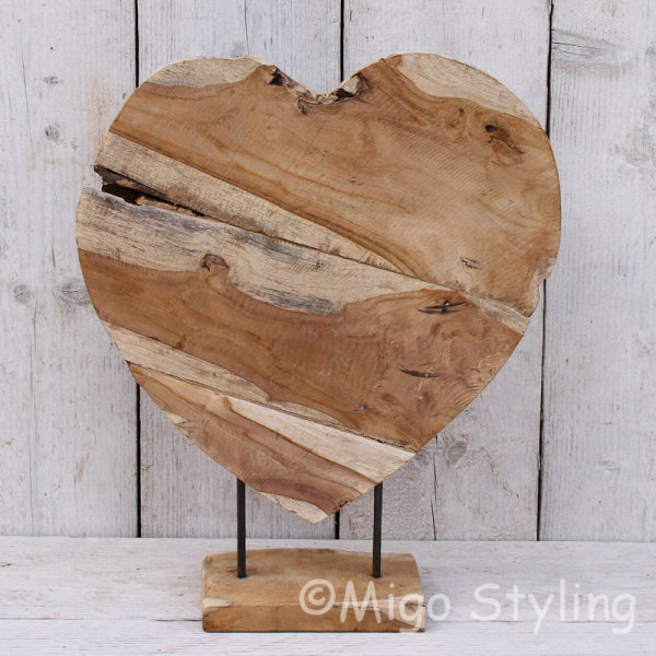 Houten hart groot op standaard