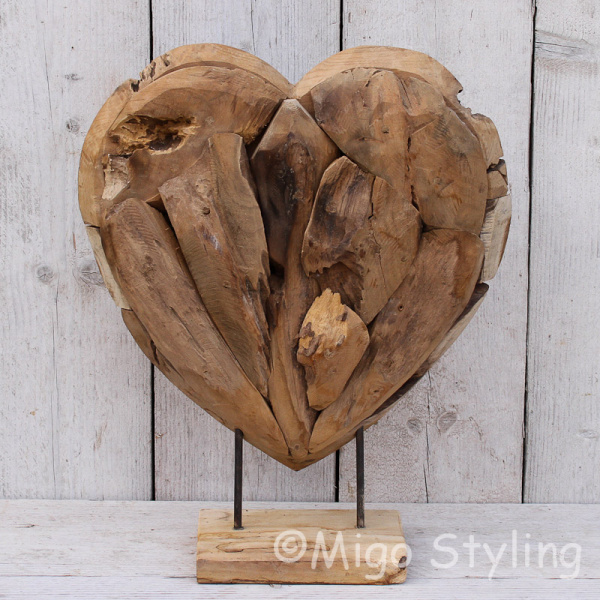 Houten hart groot op standaard