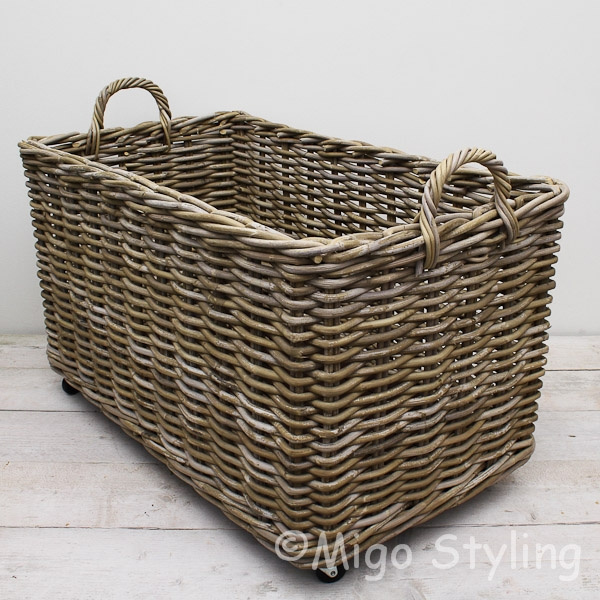 Houtmand (M) op wielen grey rotan L50 x B50 x H48