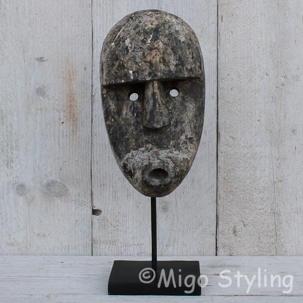 Masker hout op standaard (a)