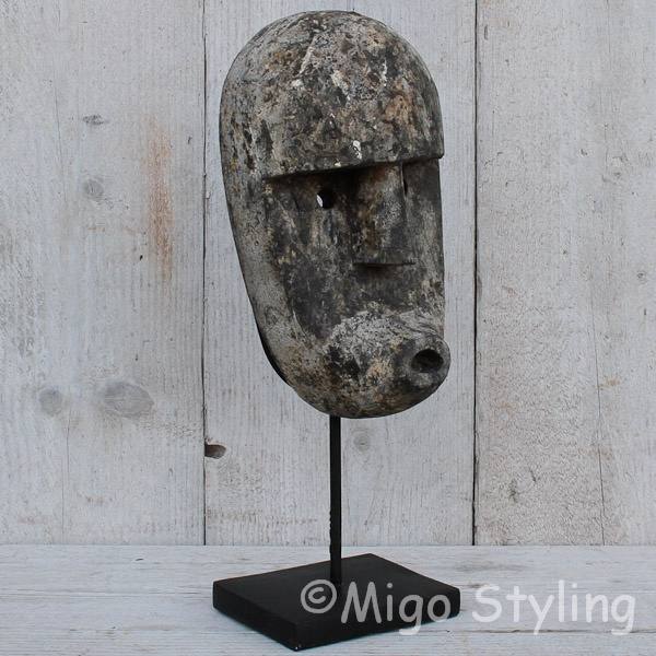 Masker hout op standaard (a)