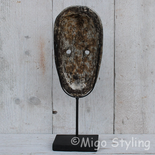 Masker hout op standaard (c) 