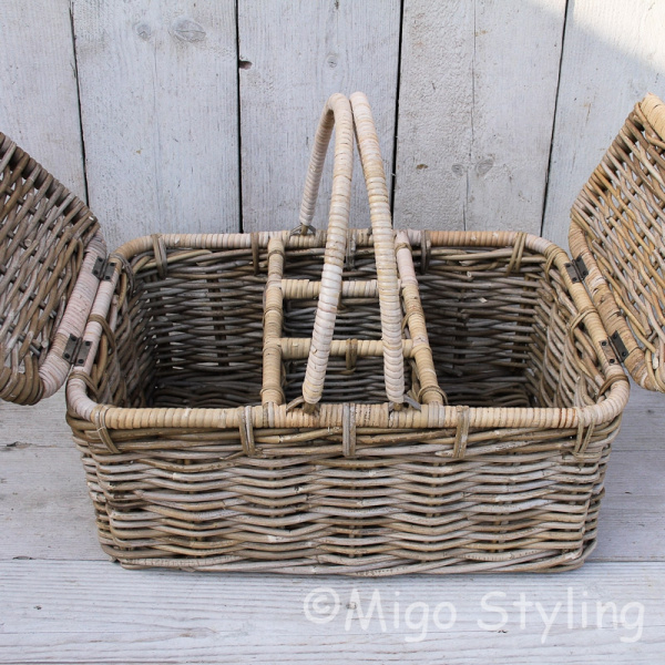 Picknickkorb mit 2 Klappen und Flaschenhalter