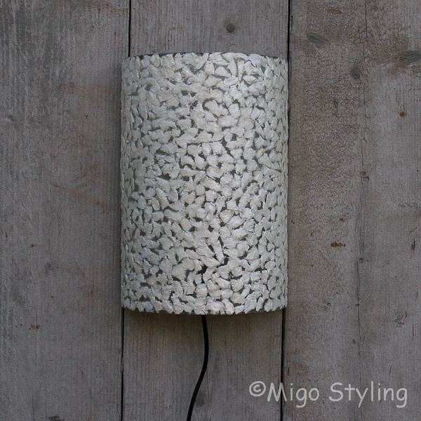 Wandlampe Muscheln beflockt weiss